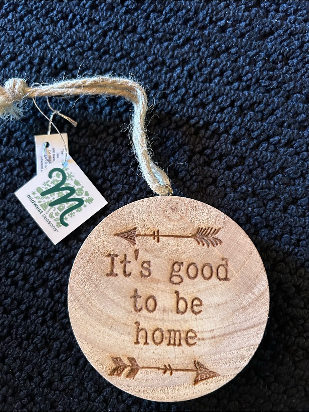 Round Wooden Hanging Sign "It's good to be home 🏠 "